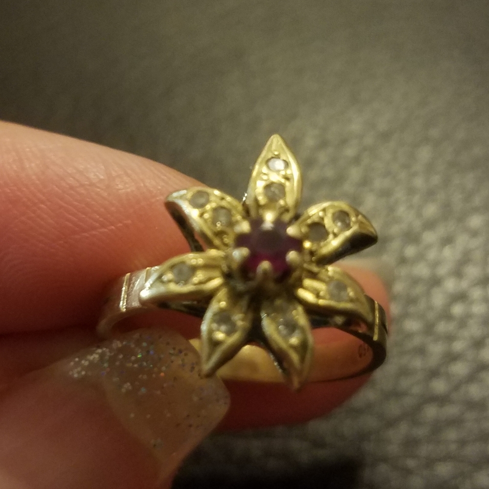 Antique Ruby & Diamonds 18k Solid Gold Flower Coc… - image 5